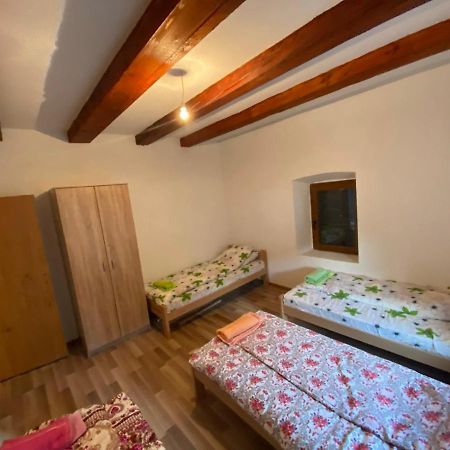 Shpija E Gjyshit Vuthaj Hotel Gusinje Eksteriør billede