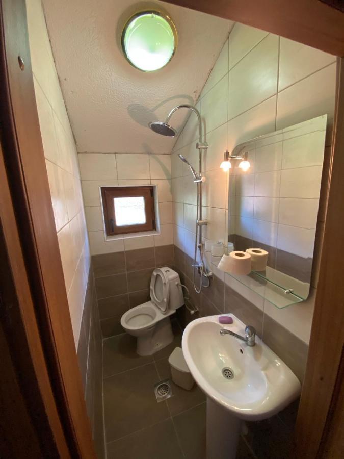 Shpija E Gjyshit Vuthaj Hotel Gusinje Eksteriør billede