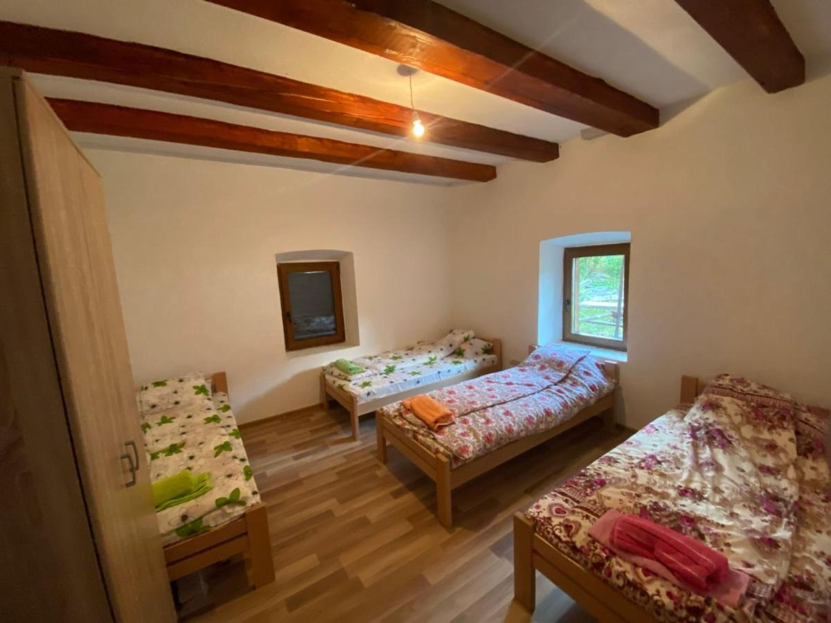 Shpija E Gjyshit Vuthaj Hotel Gusinje Eksteriør billede