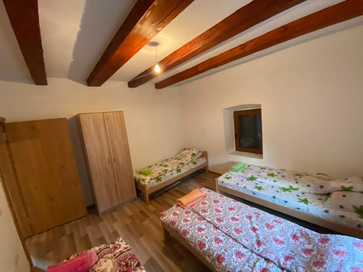 Shpija E Gjyshit Vuthaj Hotel Gusinje Eksteriør billede